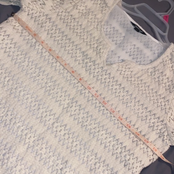 Ivory White Crochet Boho Bell-Sleeved Notch-Neck Flare Krazy Kat Tunic sz M - Picture 9 of 16